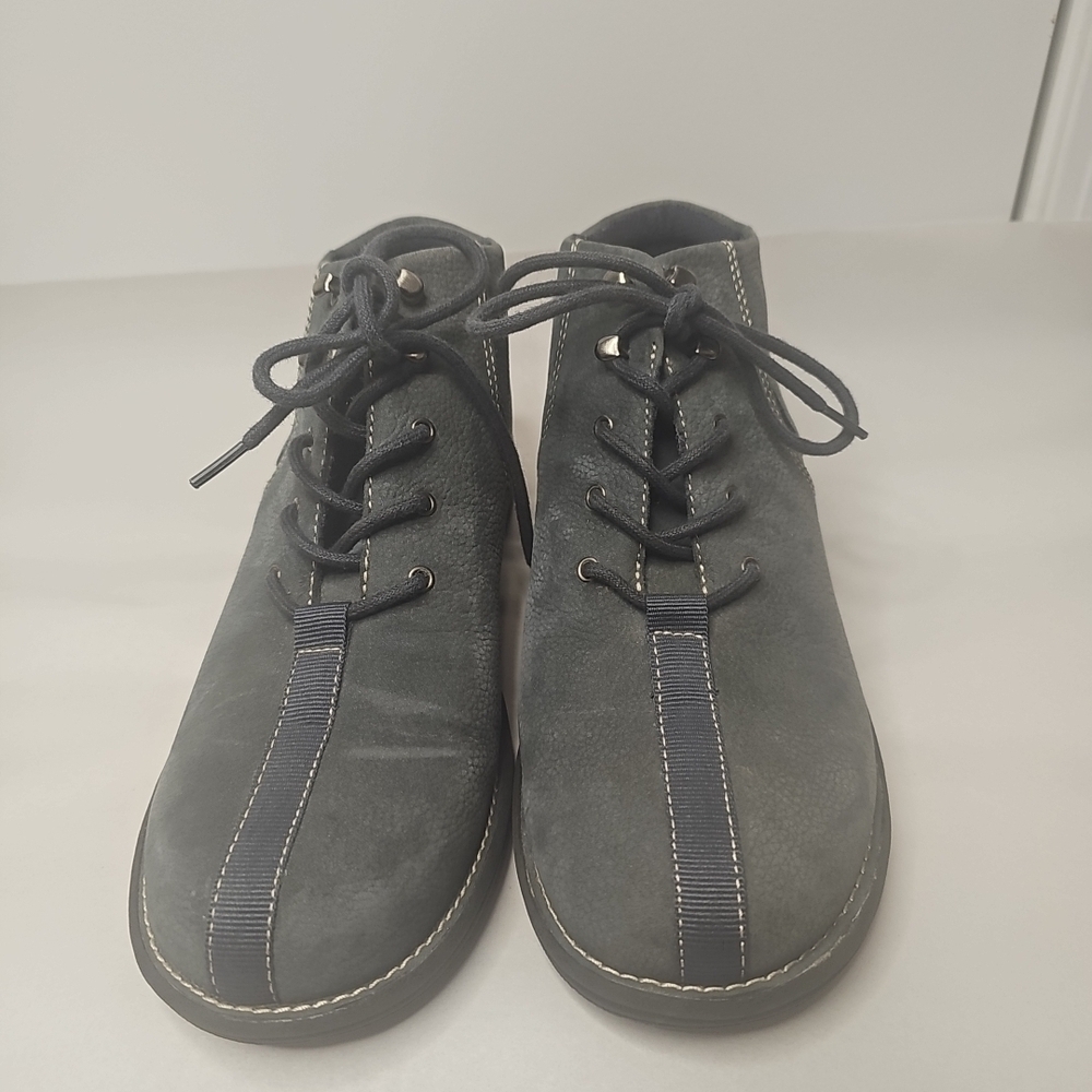White Mountain Women's Gray Ankle Boots‎ Size 8
